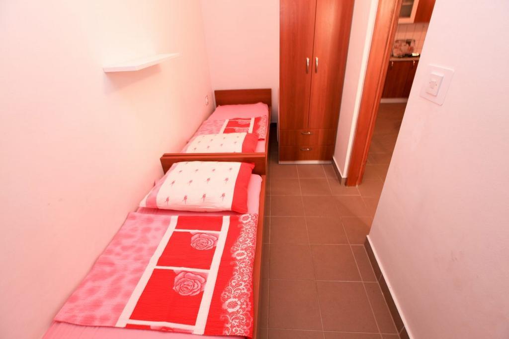 Apartments Franc Povljana Cameră foto