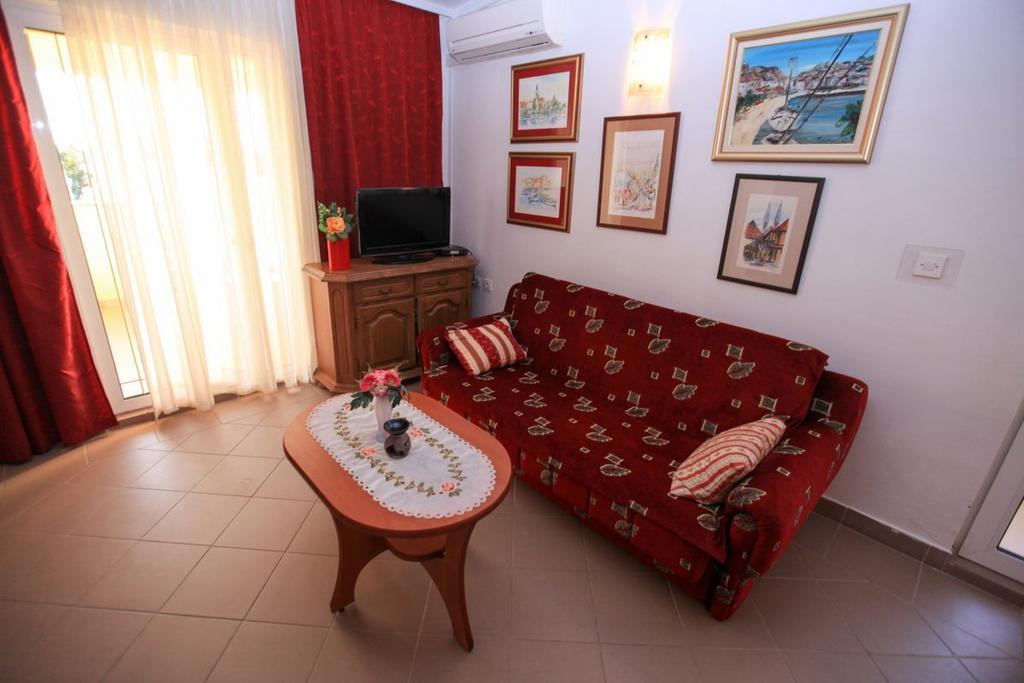 Apartments Franc Povljana Cameră foto