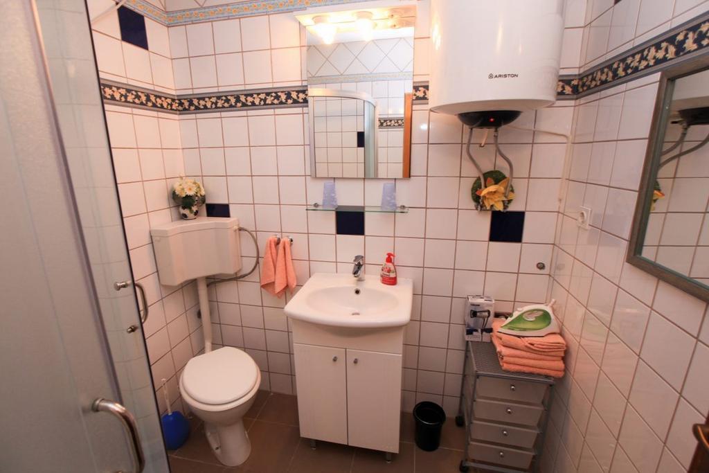 Apartments Franc Povljana Cameră foto