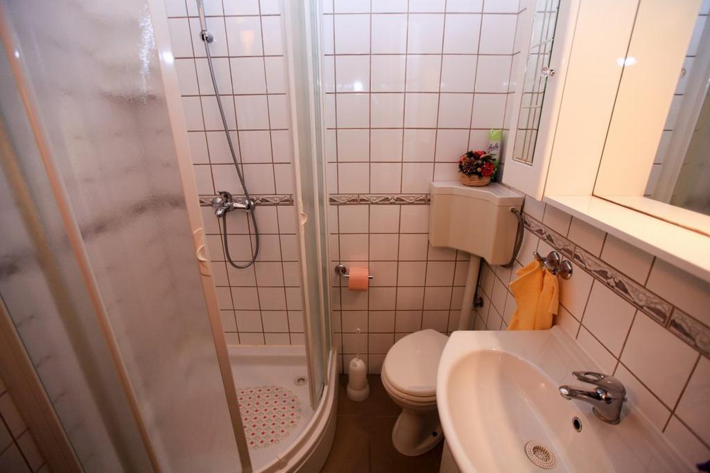 Apartments Franc Povljana Cameră foto